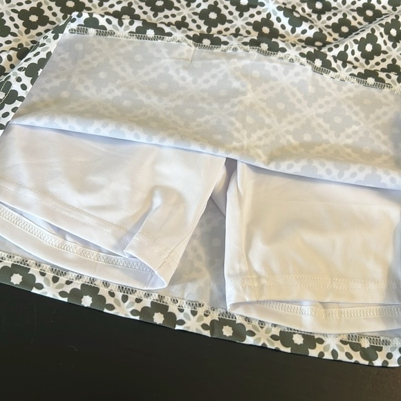 Ekouaer skort - Picture 5 of 6